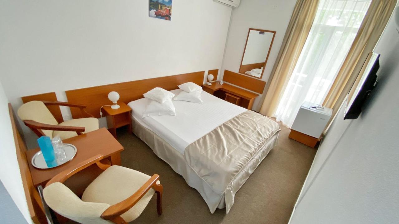 Hotel Decebal Neptun Extérieur photo