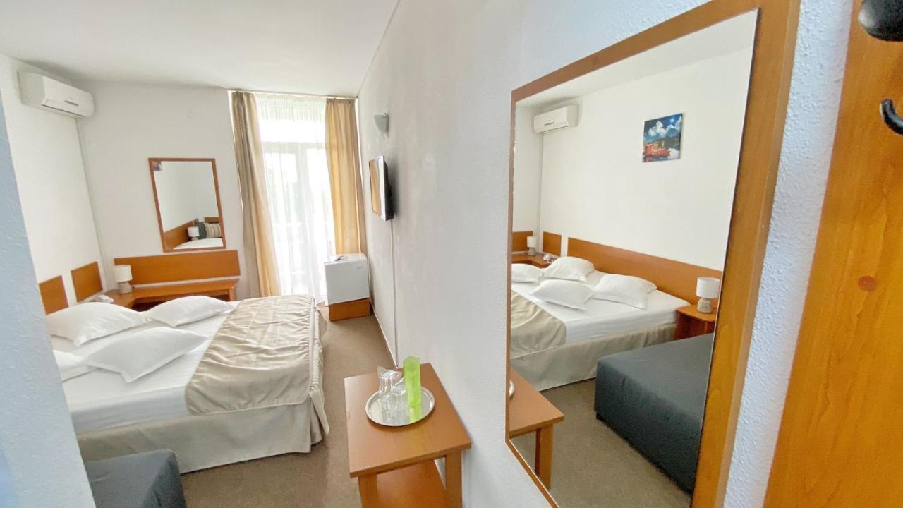 Hotel Decebal Neptun Extérieur photo